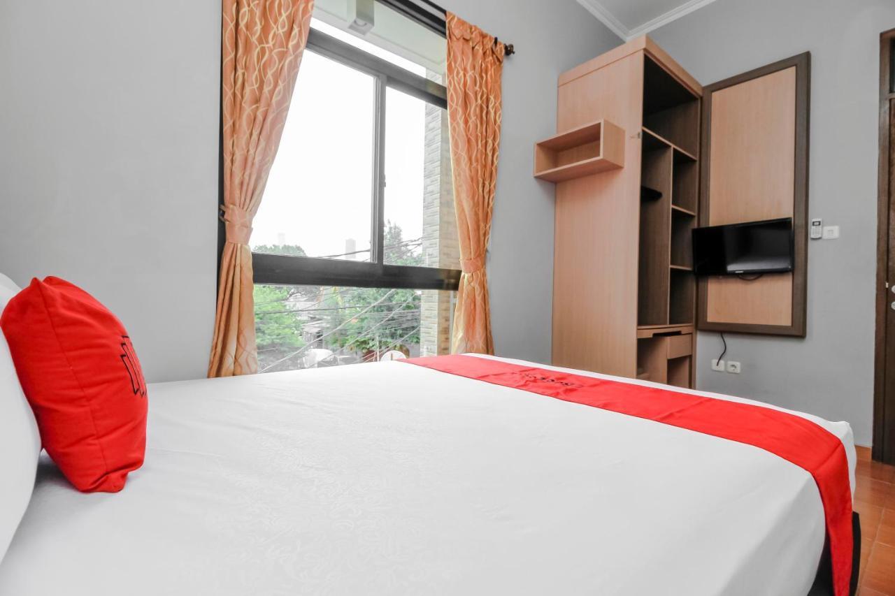 Hotel Reddoorz Near Manggarai Station 2 Yakarta Exterior foto
